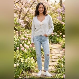 Evereve by trendsend size m grey vneck cardigan nwot